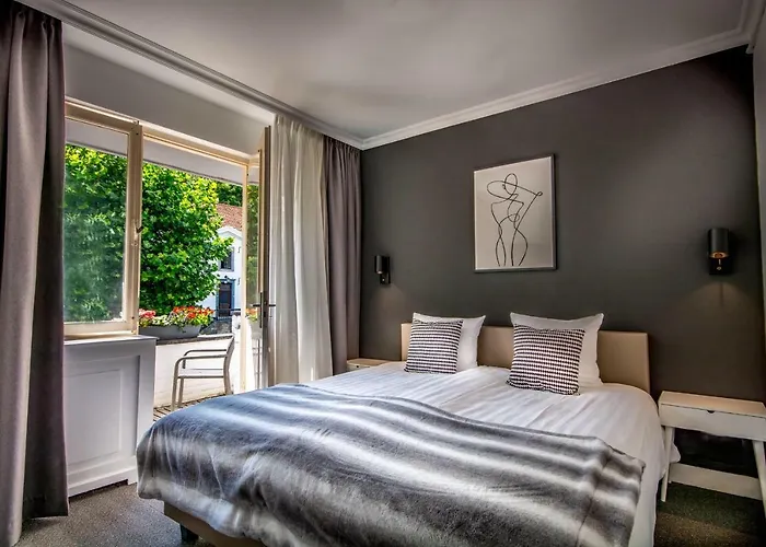 Hotel Van Dyk Hotel 3*